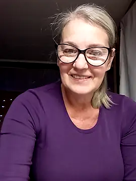 Snapshot of irinamaux chatting on September 30, 5:01 am irinamaux online show from September 30, 5:01 am