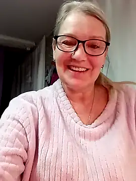 irinamaux online show from February 5, 1:54 am