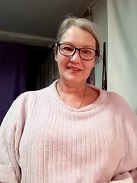 irinamaux online show from February 12, 11:55 pm