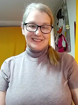 irinamaux online show from March 14, 6:30 am