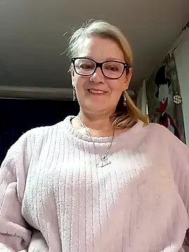 irinamaux online show from May 12, 4:20 am