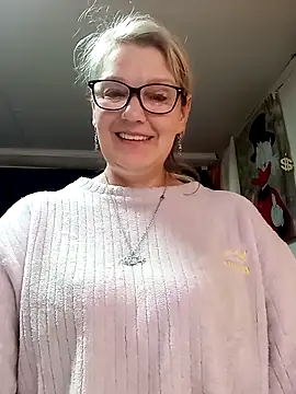 irinamaux online show from May 14, 4:08 am
