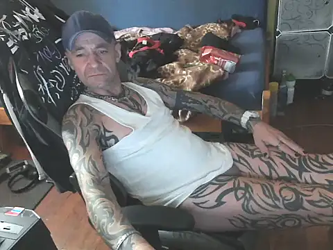 Tomi18cmm2 online show from September 27, 1:16 pm