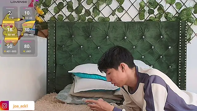 Levii Ackermann online show from February 7, 3:30 pm