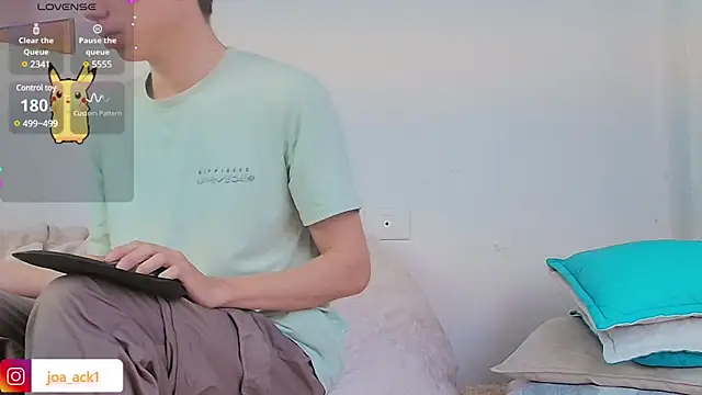 Levii Ackermann online show from February 25, 2:33 pm