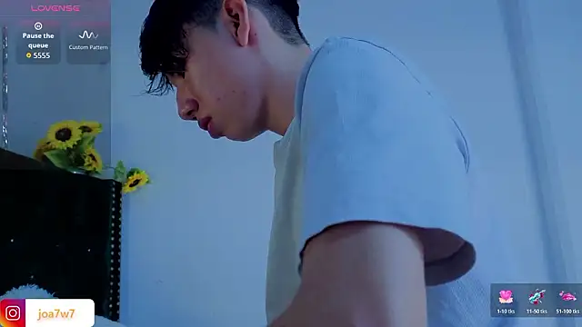 Levii Ackermann online show from March 2, 2:24 pm