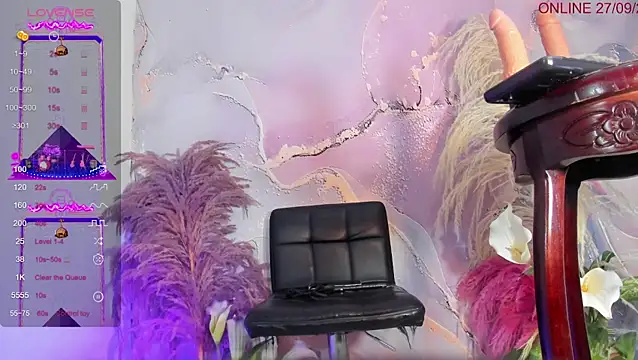 Snapshot of VALERIAQUEENTS chatting on September 27, 1:38 pm VALERIAQUEENTS online show from September 27, 1:38 pm