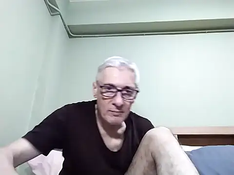 BIGUNCUTHARDCOCK online show from October 9, 5:05 am