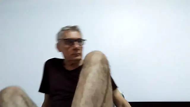 BIGUNCUTHARDCOCK online show from May 10, 11:43 pm