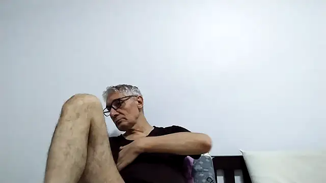 BIGUNCUTHARDCOCK online show from May 13, 1:25 am