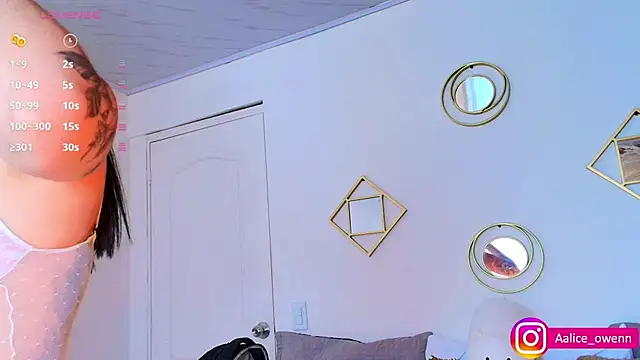 Aliceowenn online show from September 10, 9:04 pm