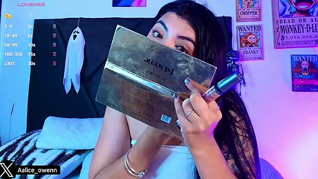 Aliceowenn online show from October 28, 9:17 pm