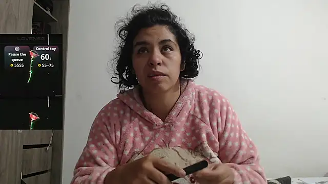 Snapshot of Anne_purple chatting on September 22, 4:31 pm Anne purple online show from September 22, 4:31 pm