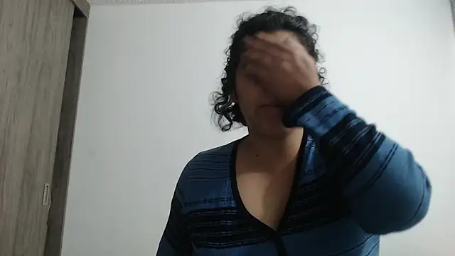 Snapshot of Anne_purple chatting on September 23, 4:10 pm Anne purple online show from September 23, 4:10 pm