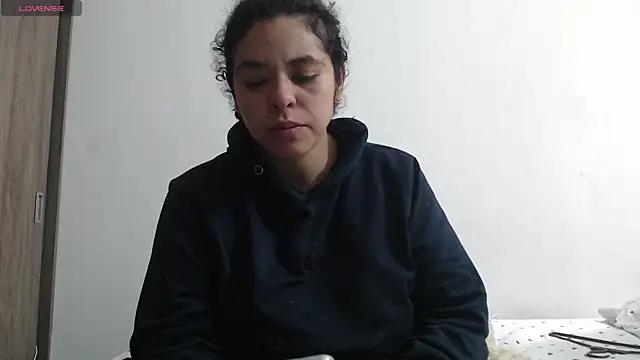 Snapshot of Anne_purple chatting on October 8, 4:26 pm Anne purple online show from October 8, 4:26 pm