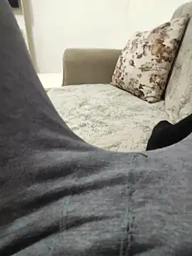 modelturanist27 online show from February 3, 10:11 pm