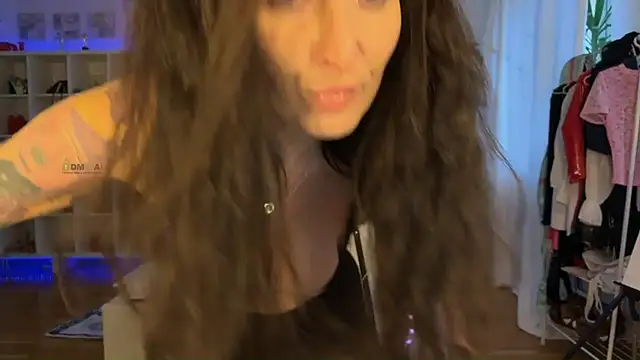  AHHA  online show from February 4, 10:43 am