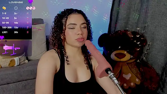 Queen Deepthroat online show from December 10, 1:11 am