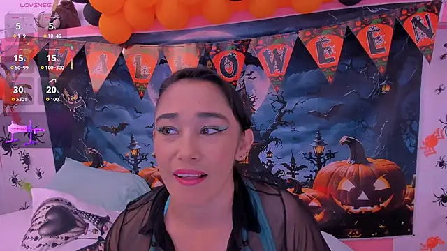 charlotte-11 online show from October 20, 4:18 pm