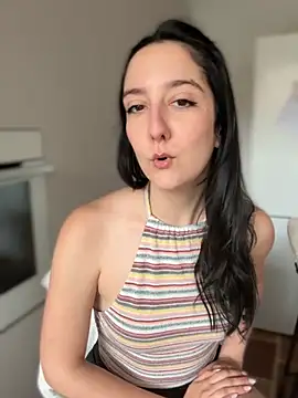  Juliette online show from March 28, 1:00 pm