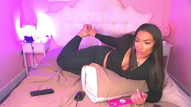 JanesaMiaBabestationx online show from April 24, 1:02 pm