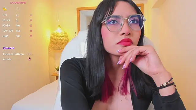 AzuraKindong online show from March 12, 7:53 pm