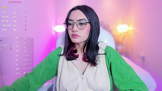 AzuraKindong online show from March 26, 7:19 pm