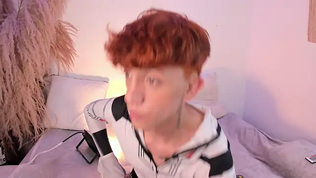 Tomy Rox online show from February 1, 11:37 pm