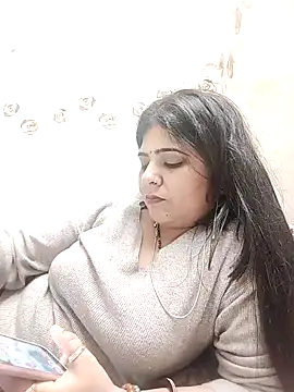 Snapshot of Husnpari20 chatting on January 20, 8:52 am Husnpari20 online show from January 20, 8:52 am