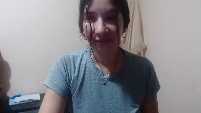 Snapshot of Ainhoa-hot chatting on March 9, 6:39 am Ainhoa-hot online show from March 9, 6:39 am