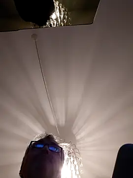 Snapshot of Pegg-fist-me chatting on December 16, 12:04 am Pegg-fist-me online show from December 16, 12:04 am