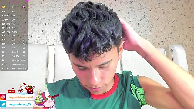 Snapshot of Angel_esteban_fx chatting on December 11, 9:52 am Angel esteban fx online show from December 11, 9:52 am