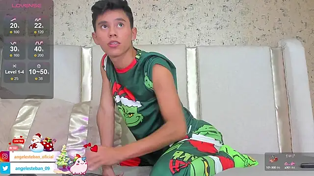 Snapshot of Angel_esteban_fx chatting on December 14, 3:40 am Angel esteban fx online show from December 14, 3:40 am