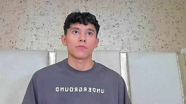 Snapshot of Angel_esteban_fx chatting on January 19, 4:01 am Angel esteban fx online show from January 19, 4:01 am