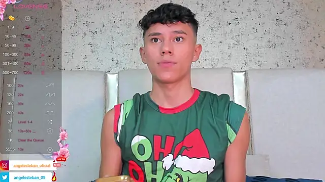 Snapshot of Angel_esteban_fx chatting on March 4, 3:44 am Angel esteban fx online show from March 4, 3:44 am