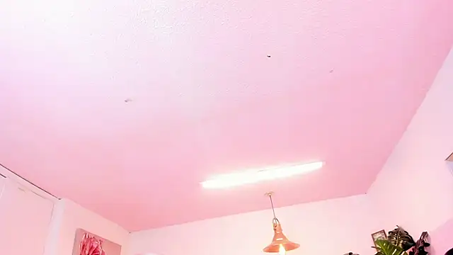 Red lady online show from March 4, 6:47 am