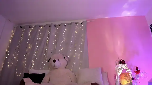 Snapshot of hannacruzsj chatting on March 10, 12:26 am hannacruzsj online show from March 10, 12:26 am