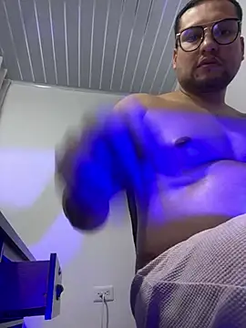 jampool001 online show from June 9, 2:23 am