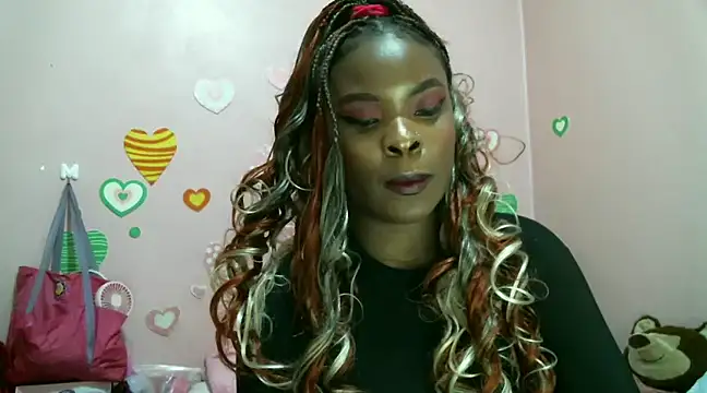 Snapshot of hot_cupcake01 chatting on December 6, 12:12 am hot cupcake01 online show from December 6, 12:12 am
