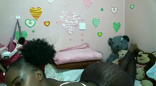 Snapshot of hot_cupcake01 chatting on January 4, 1:52 am hot cupcake01 online show from January 4, 1:52 am