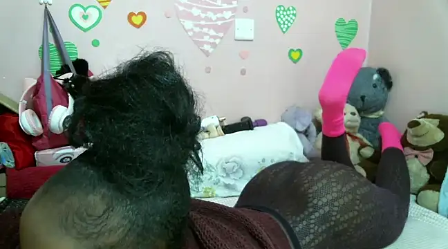 Snapshot of hot_cupcake01 chatting on January 11, 6:35 am hot cupcake01 online show from January 11, 6:35 am