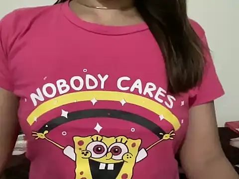 Queen-of-hearts55 online show from December 9, 8:01 pm