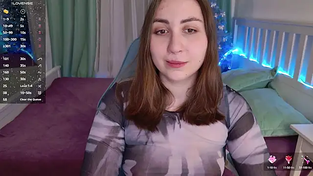 Snapshot of WinryRoss chatting on December 18, 4:53 am WinryRoss online show from December 18, 4:53 am