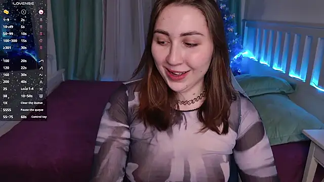 Snapshot of WinryRoss chatting on December 18, 7:58 am WinryRoss online show from December 18, 7:58 am