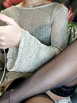 Snapshot of Melody87 chatting on October 15, 8:42 pm Melody87 online show from October 15, 8:42 pm