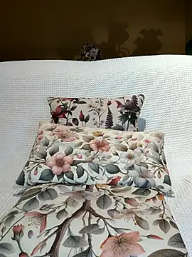 Melody87 online show from November 20, 8:08 pm