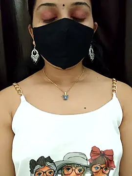 Angleannie online show from May 17, 2:24 pm