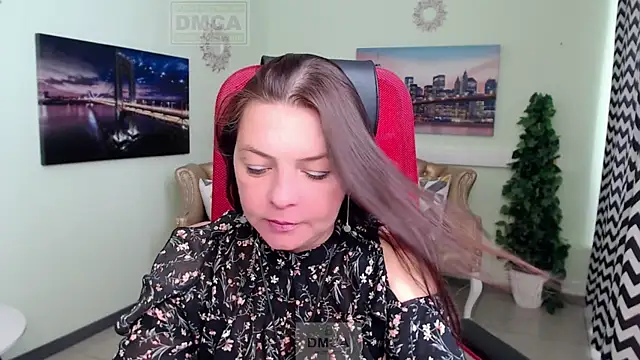 Snapshot of Lily_flower7 chatting on July 11, 4:59 am Lily flower7 online show from July 11, 4:59 am