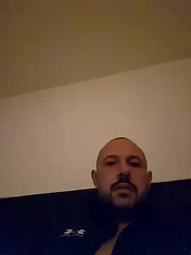 Snapshot of Guitccch chatting on November 26, 4:46 am Guitccch online show from November 26, 4:46 am