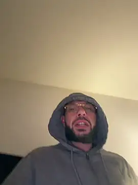 Snapshot of Guitccch chatting on January 15, 12:37 am Guitccch online show from January 15, 12:37 am